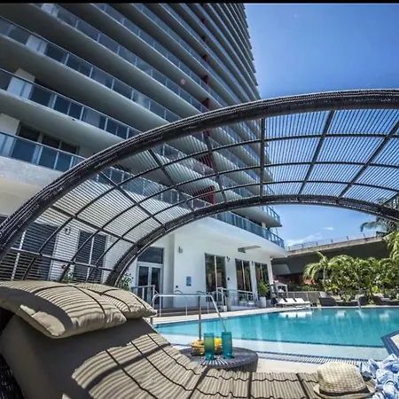 Bright Miami Beach Stay With Amazing Views, Full Kitchen -A